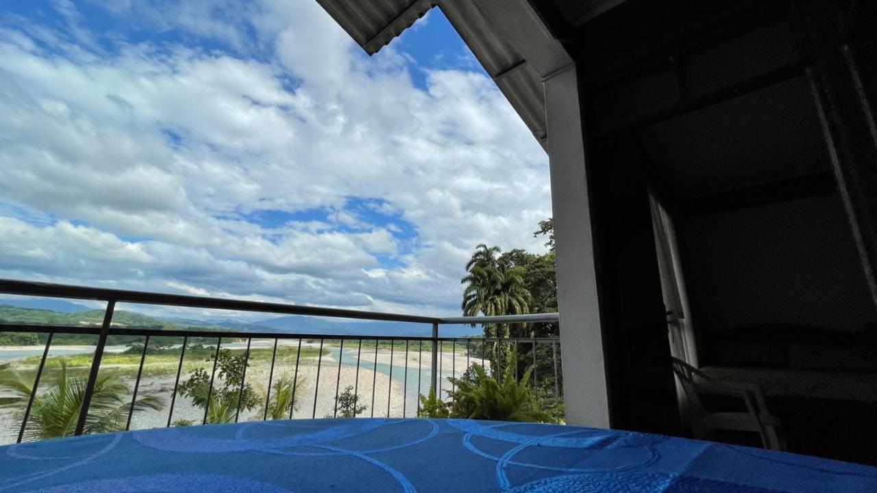 Hotel Puerto Selva Вилья-Тунари Экстерьер фото