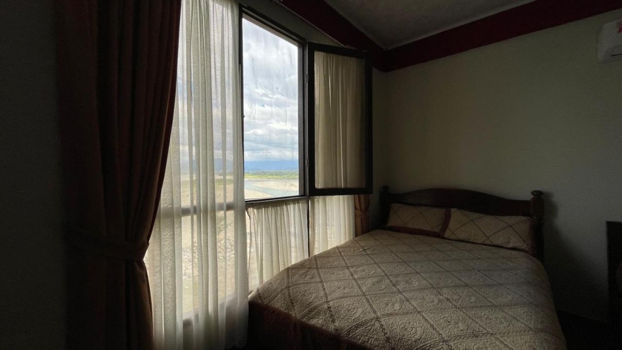 Hotel Puerto Selva Вилья-Тунари Экстерьер фото
