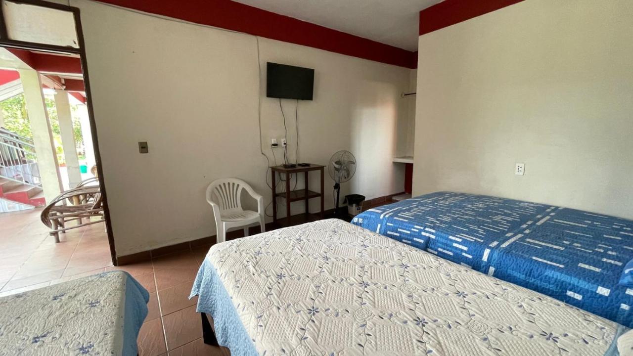 Hotel Puerto Selva Вилья-Тунари Экстерьер фото
